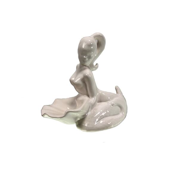 Vintage Ceramic Trinket Dish - Nude Mermaid Holding a Shell - White - 1977 - Picture 1 of 11